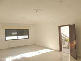 شقة طابق ارضي مميزة للبيع في دابوق