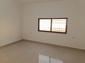 بيت مستقل مع قطعة ارض للبيع في عمان